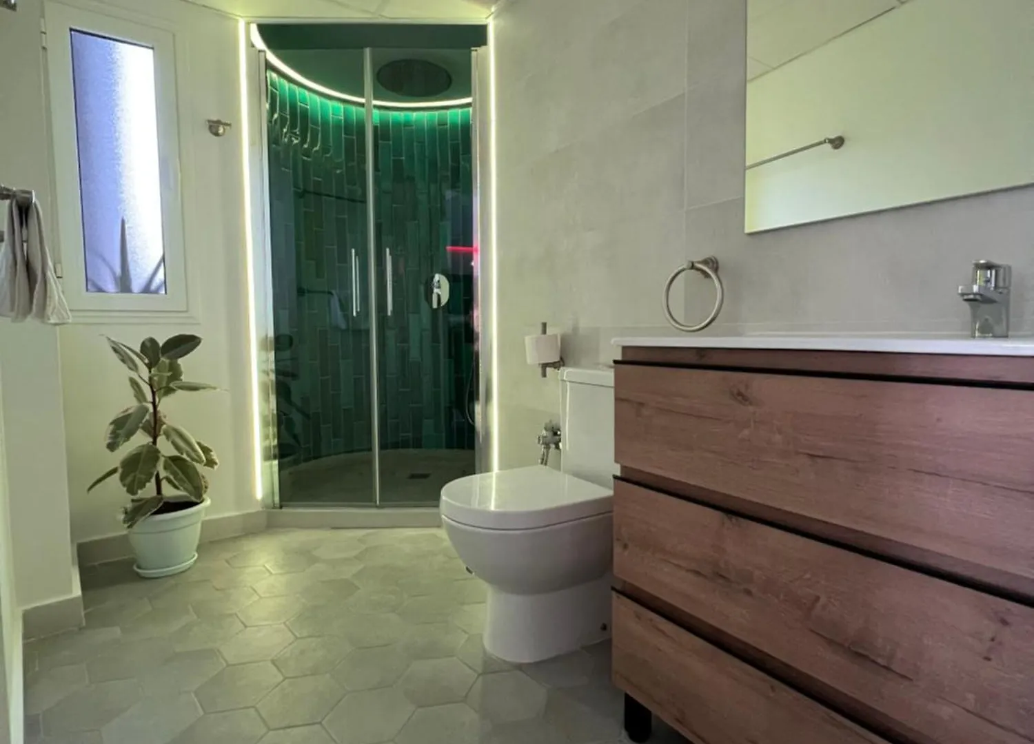 Apartment Precioso Capricho En Las 3 Torres Torremolinos Spain